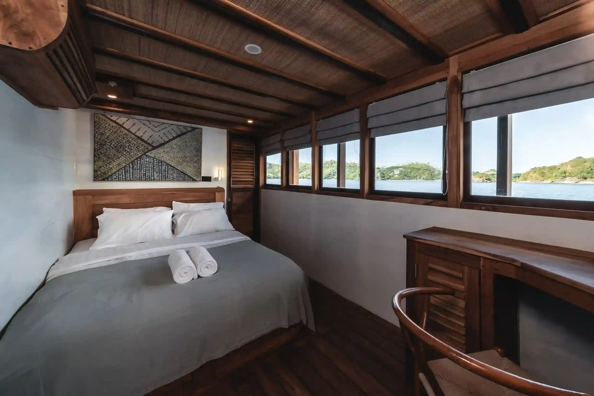 Rote and Selayar cabin interior on Elbark Cruise
